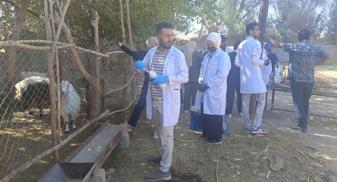Students Conduct Field Clinic in Al-Saqlawiyah