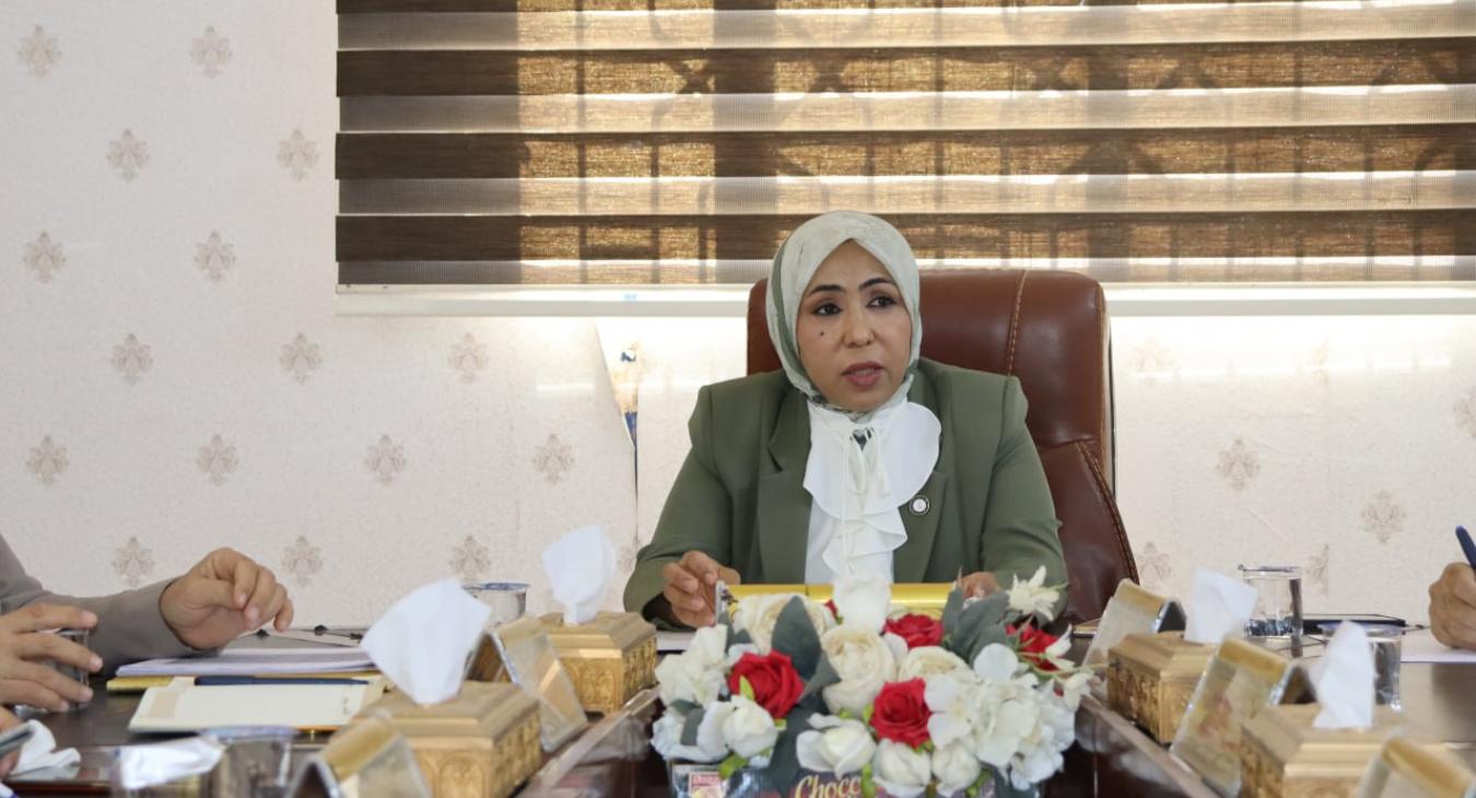 The Faculty of Veterinary Medicine held its first open council meeting for the academic year 2025-2026 on Monday, September 8, 2025, under the chairmanship of Assistant Professor Dr. Hadeel Mohammed Fayyad, with the presence of the faculty council members. The meeting focused on reviewing the academic plans for the new academic year, assigning courses to the teaching staff, and monitoring the requirements for program accreditation, ensuring the quality of education and the advancement of students’ academic 