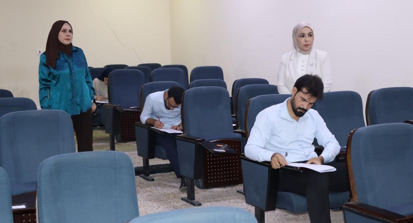 President of the University of Fallujah Inspects the Competitive Entrance Examination at the College of Veterinary Medicine
