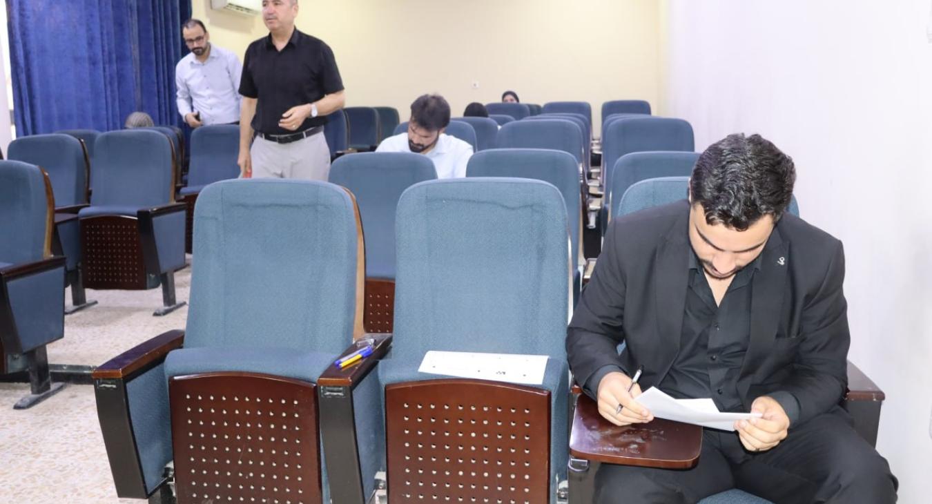 President of the University of Fallujah Inspects the Competitive Entrance Examination at the College of Veterinary Medicine