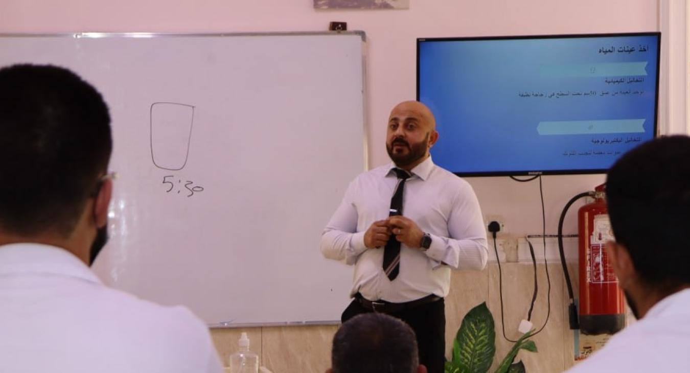 كلية الطب البيطري بجامعة الفلوجة تنظّم دورة تدريبية متخصصة في تشخيص أمراض الأسماك