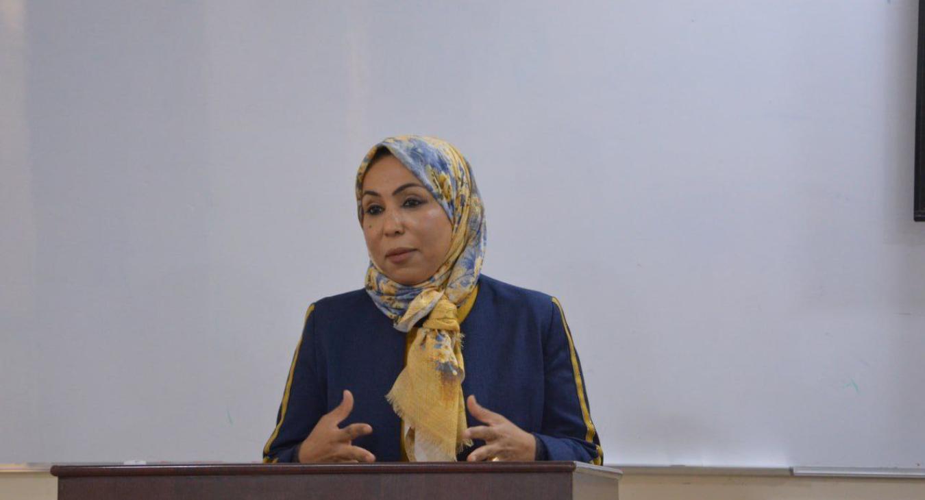The Women's Empowerment Unit Organizes a Lecture Entitled "Study and University Life" for First-Year Female Students.
