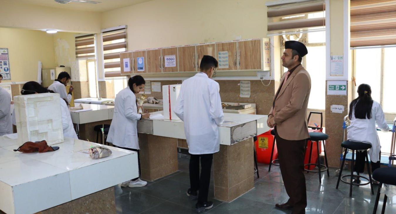 The College of Veterinary Medicine conducts the final practical exams for first-year students for the first semester - first round of the academic year 2024-2025٢٠٢٥