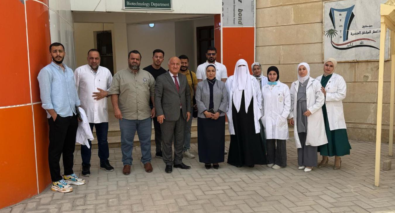 The organization of a scientific visit for postgraduate students to the Center for Biotechnology and Environment.