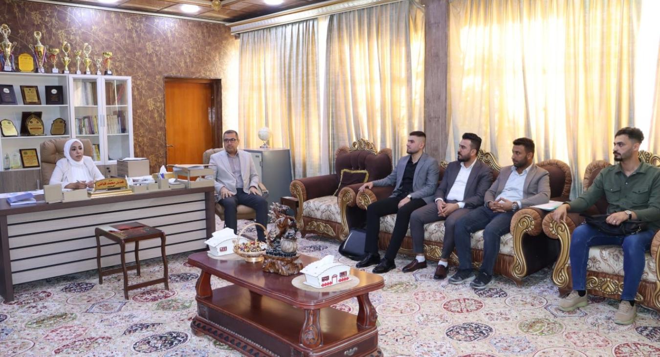Dean of the College of Veterinary Medicine Meets with Postgraduate Students